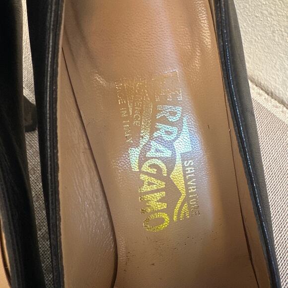 Vintage Salvatore Ferragamo Black Pumps with metallic Heel Size 7.5 - Picture 5 of 12